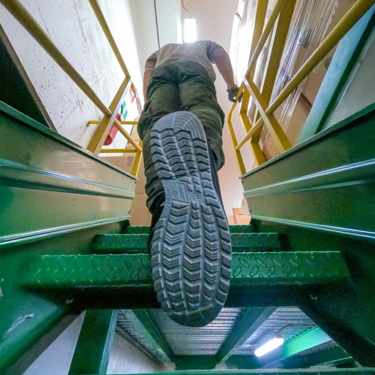 3H154EC-4-LASVEGAS_SAFETY-SHOES-GIASCO.jpg